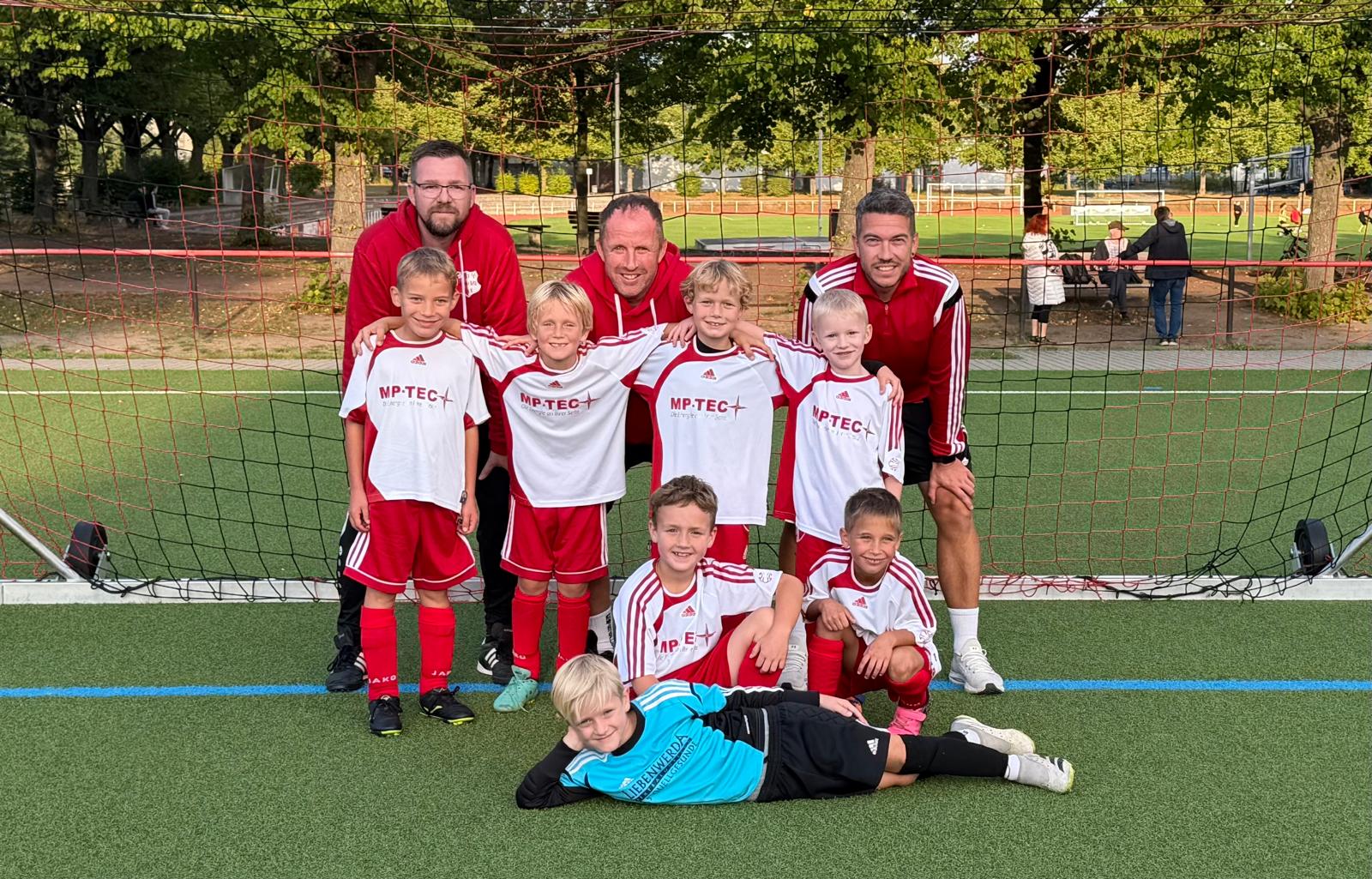 F-Junioren siegen bei Lok – Bild 5